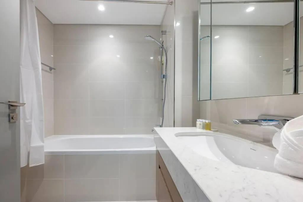 1Br Apartment In Beach Isle - Free Beach Access Dubaj